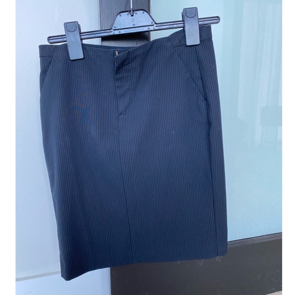 Gap Stretchy Pencil Skirt Pinstripe Size 2